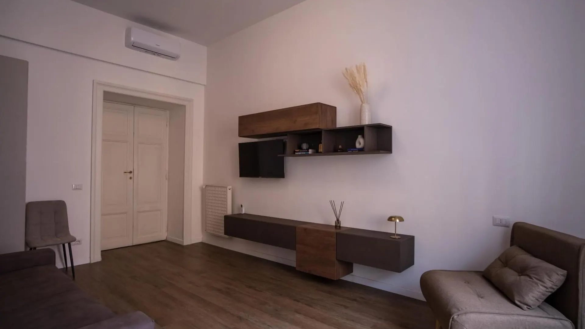 Vt Cola Di Rienzo Elegant Suites Rome